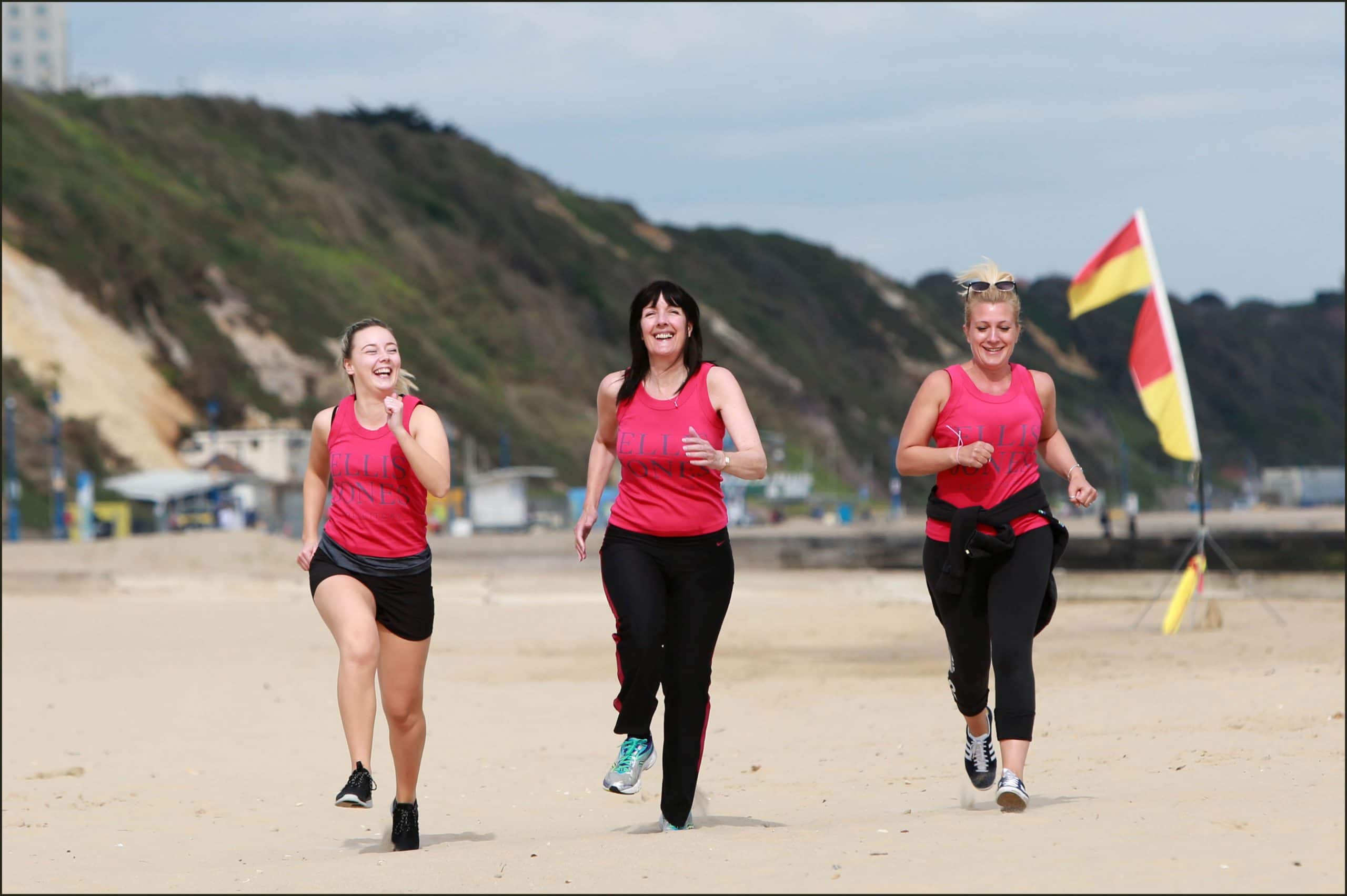 ‘Legal eagles’ go on the run for Cancer Research UK