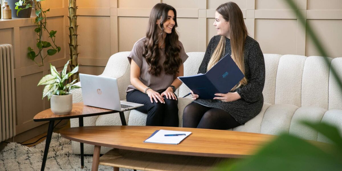 How to make a successful training contract application